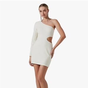 NEW with Tags. Astr the Label Lavinia Off White One-Shoulder Cut Out Dress. Sz M